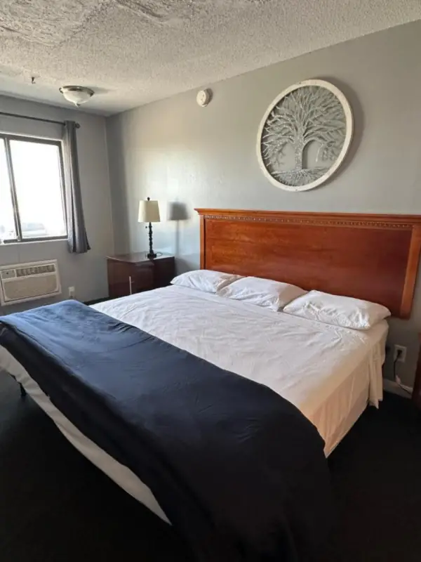 Paxton Inn Motel 6